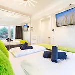Appartement Prora - Ferienwohnung Mit Balkon Und Elektrogrill - Have A Nice Day